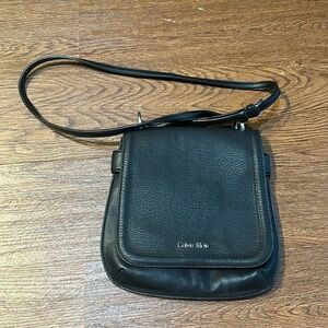 Black Calvin Klein shoulder or crossbody bag